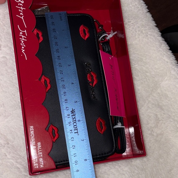 NWT Betsey Johnson Black Zip Wristlet
Wallet with Red Lip Embroidery - Picture 4 of 4